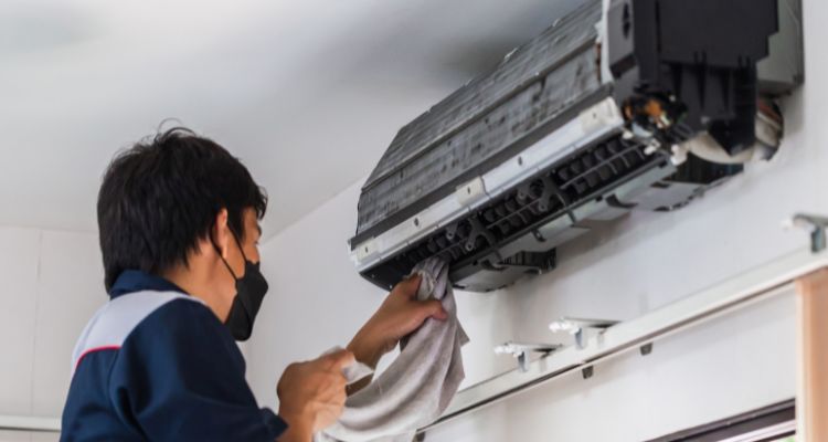 AC Bau Tak Sedap? Ini Cara Mengatasinya Secara Cepat